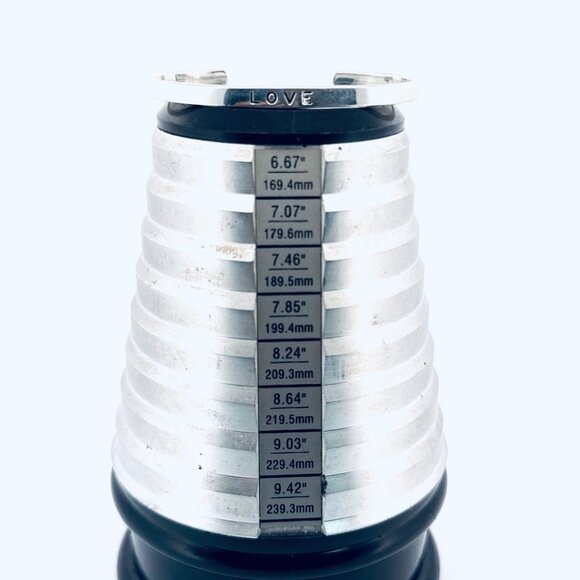 Estate Sterling Silver 925 Engraved "LOVE" Cuff Bracelet, Small Size, 6.87g - Picture 6 of 11